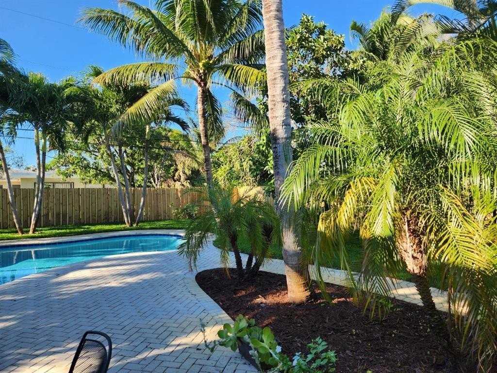 765 E Dayton Cir - Photo 5 of 28