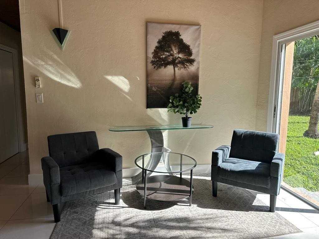 370 Delaware Ave - Photo 6 of 19