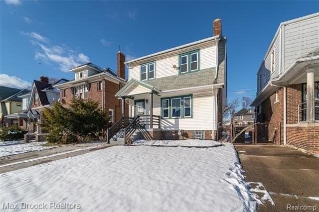 3266 Collingwood St - Photo 3 of 34