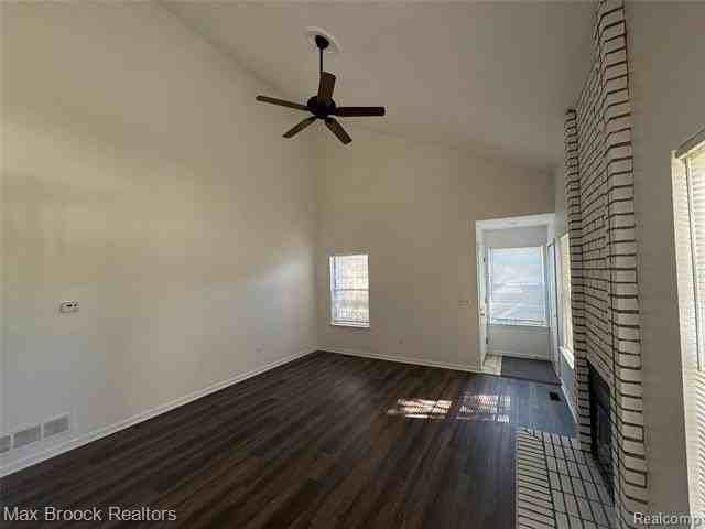 6620 Fireside Ct - Photo 4 of 17