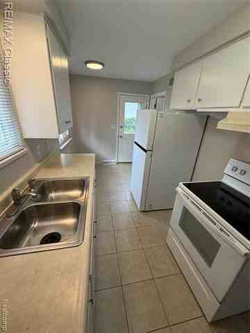 206 N John St - Photo 3 of 9