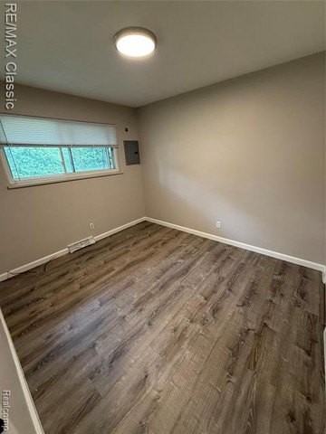 206 N John St - Photo 7 of 9