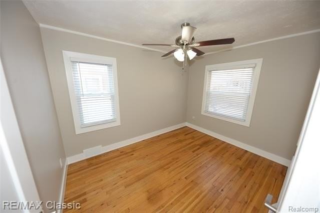 3342 Prairie Ave - Photo 5 of 17