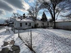 11123 Hudson Ave - Photo 3 of 16