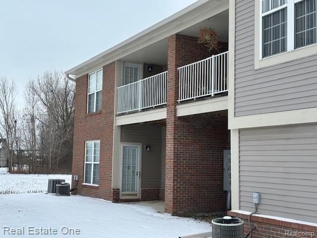 51810 Lionel Ln - Photo 2 of 34