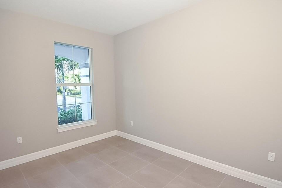 12546 Triumph Ln - Photo 7 of 21