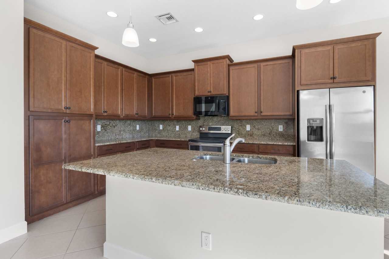 15910 Rain Lilly Way - Photo 3 of 21