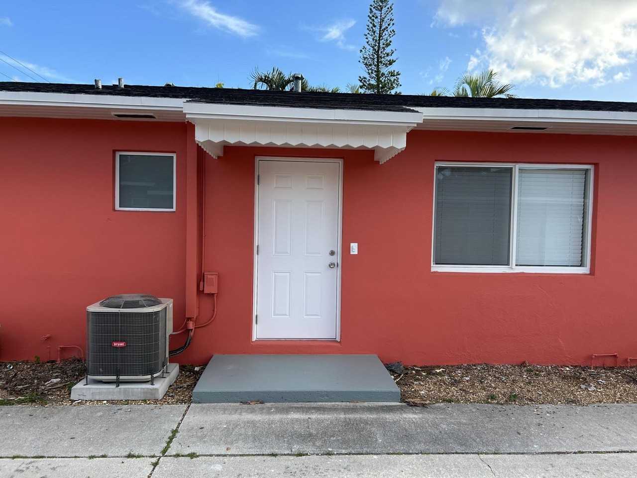 622 N M St #3 - Photo 2 of 9