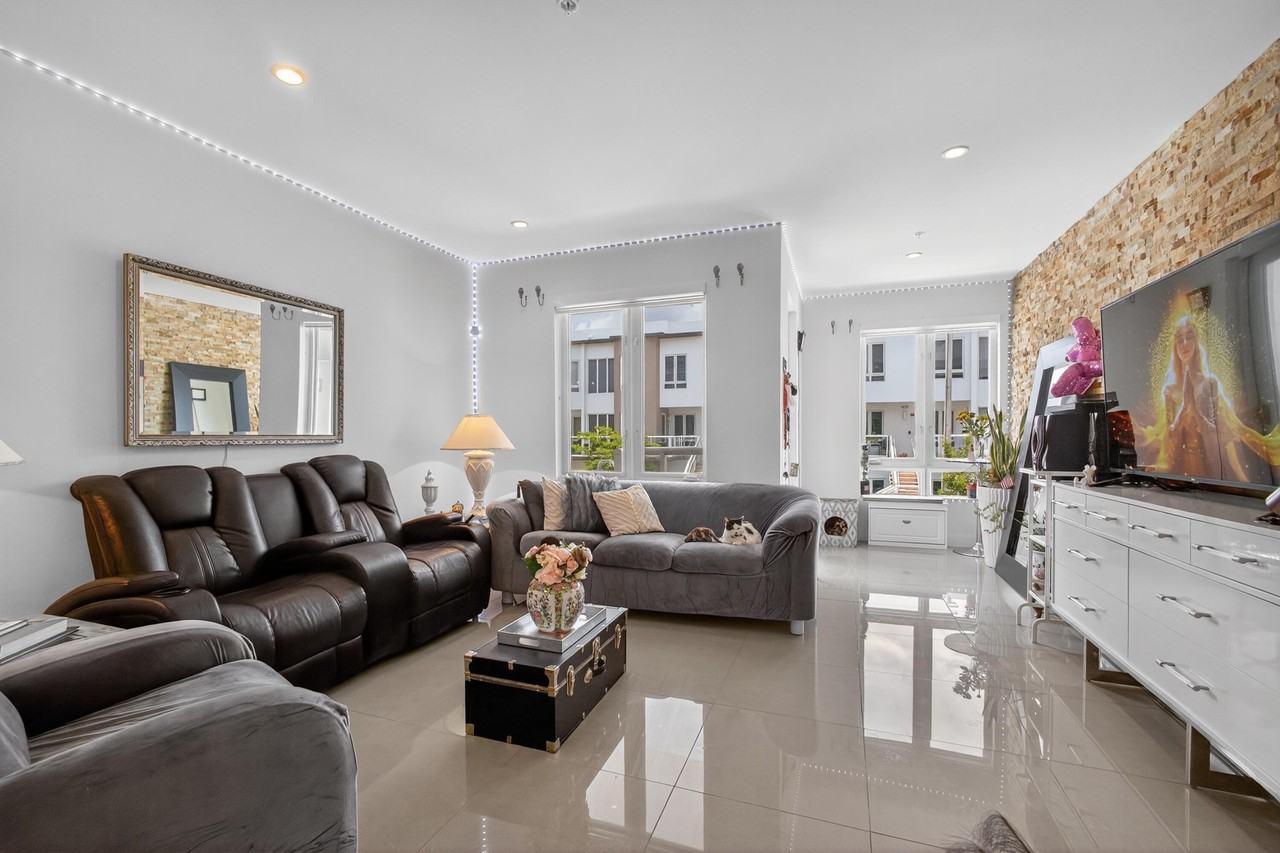 10225 Nw 63rd Ter #205 - Photo 4 of 48