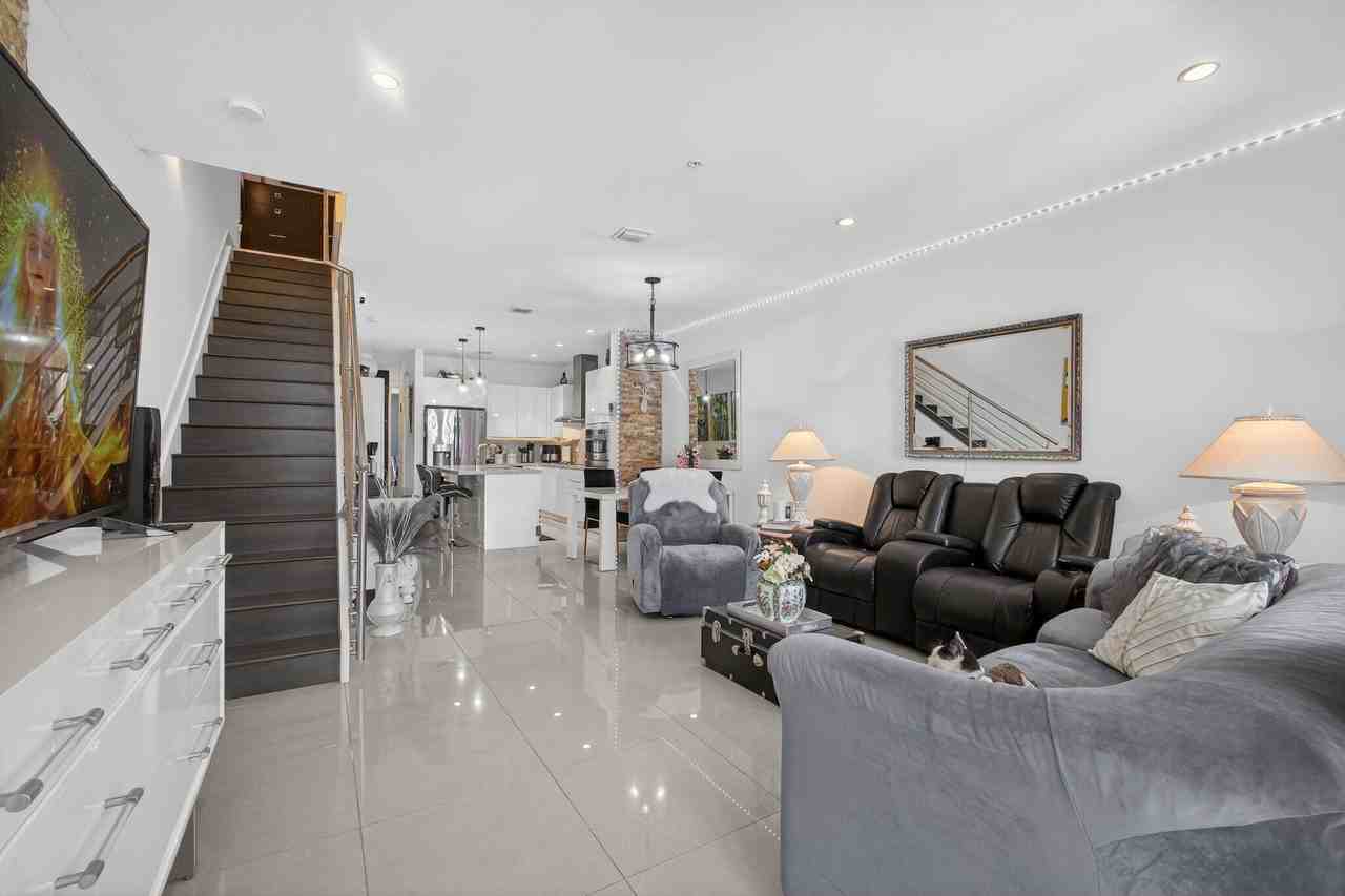 10225 Nw 63rd Ter #205 - Photo 5 of 48