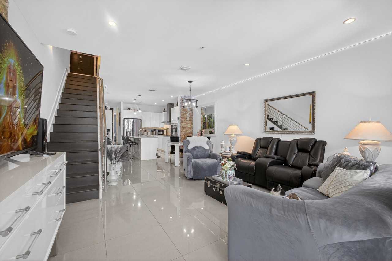 10225 Nw 63rd Ter #205 - Photo 6 of 48