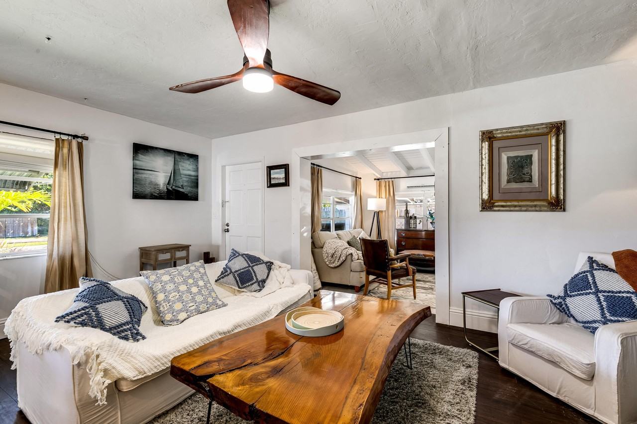 609 S Arnold Ave - Photo 2 of 24