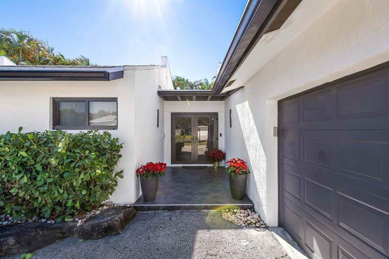 630 Ne 15th Pl - Photo 4 of 29