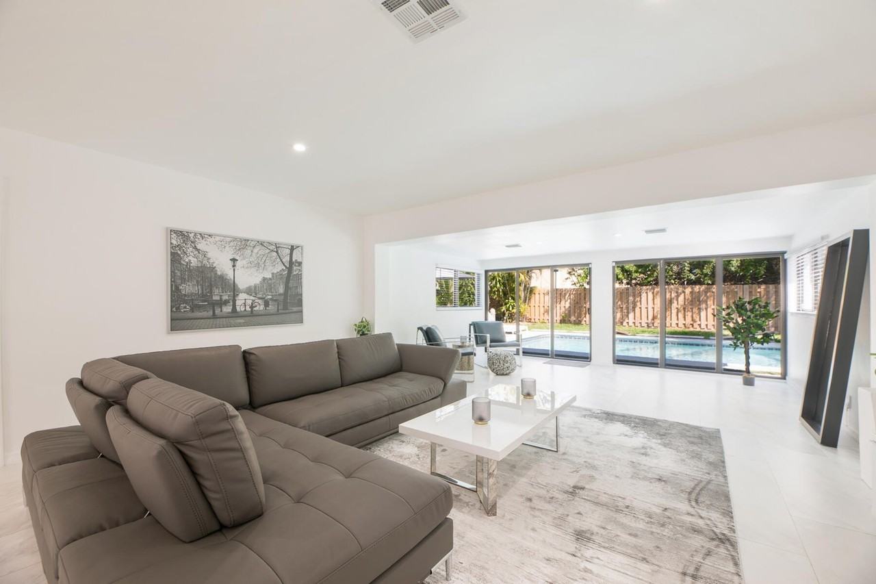 3000 Ne 21st Ter - Photo 6 of 19