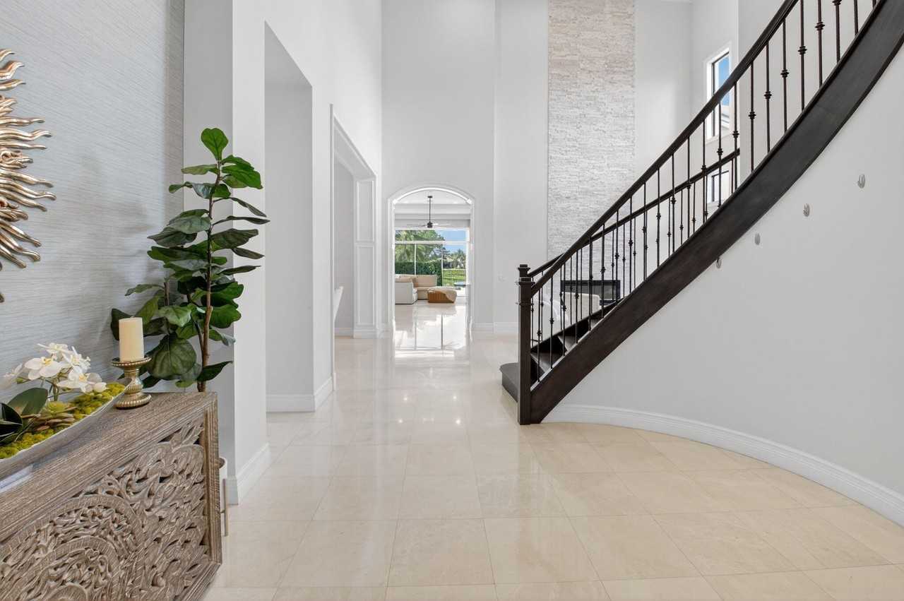 8198 Banpo Bridge Way - Photo 7 of 50