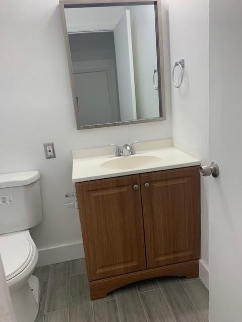 4704 Pier Dr - Photo 6 of 25