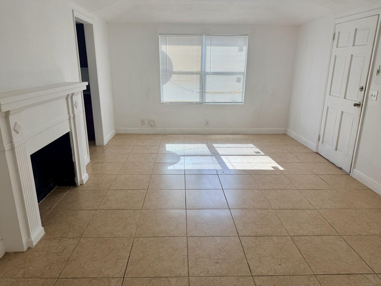 310 Walton Blvd #10 - Photo 4 of 15