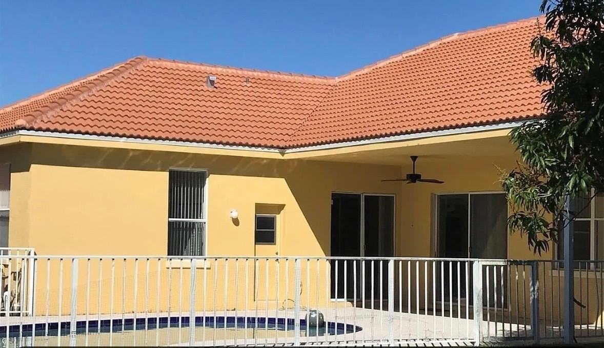 7340 Edisto Dr - Photo 4 of 16