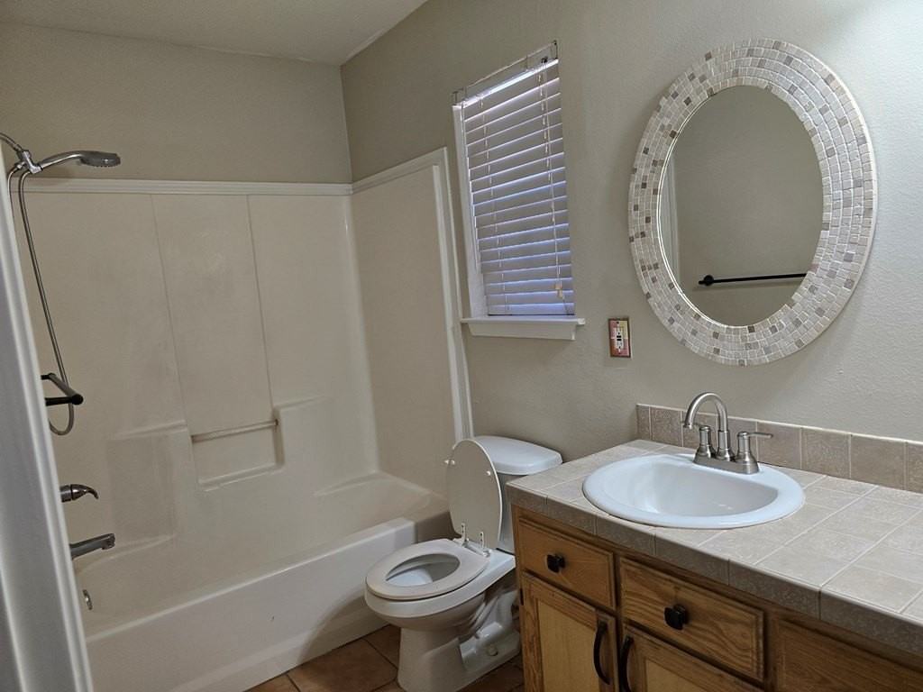 2818 Mcgill Blvd - Photo 7 of 9