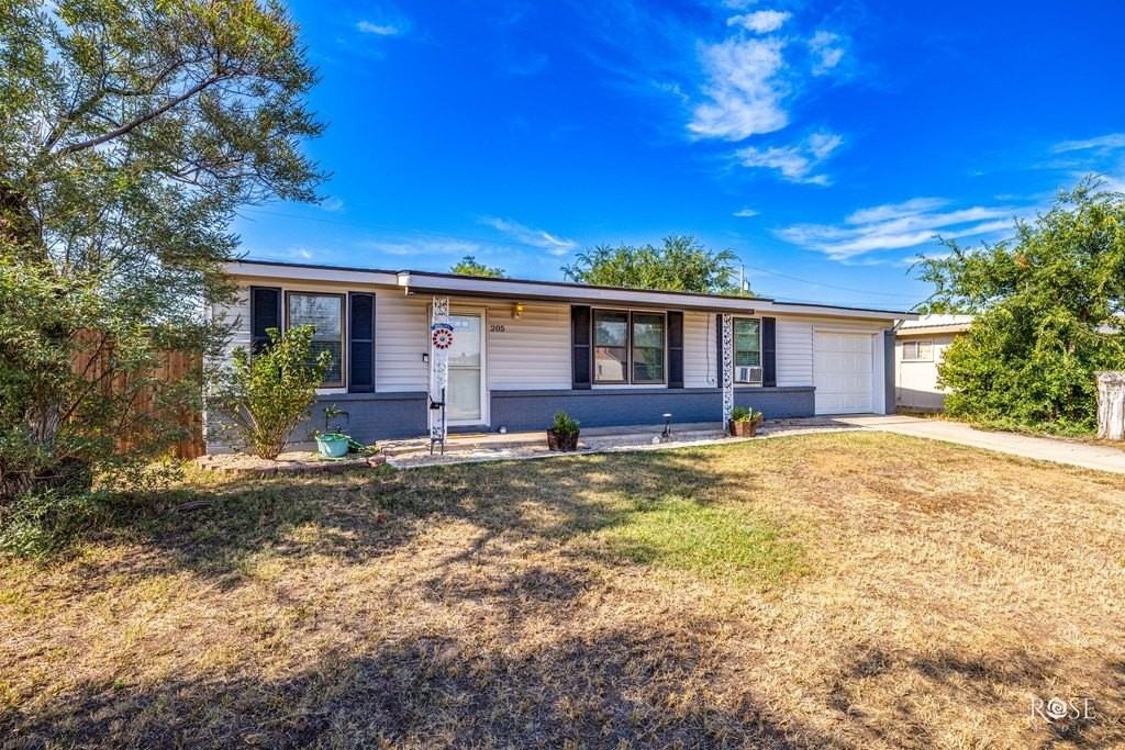 205 Van Zandt St - Photo 5 of 20