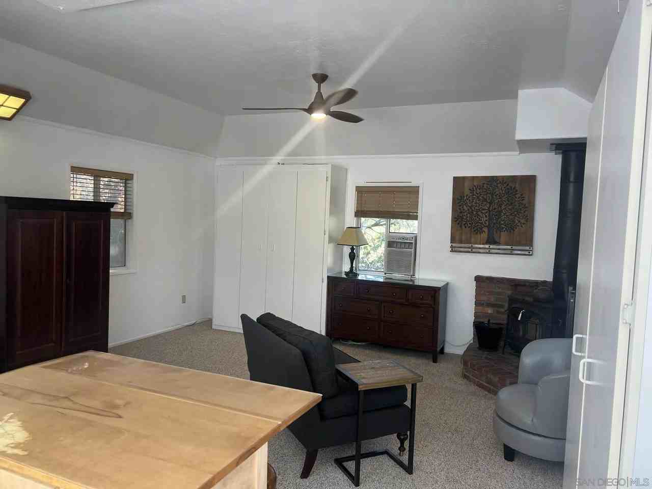 3870 Crescent Dr - Photo 3 of 15