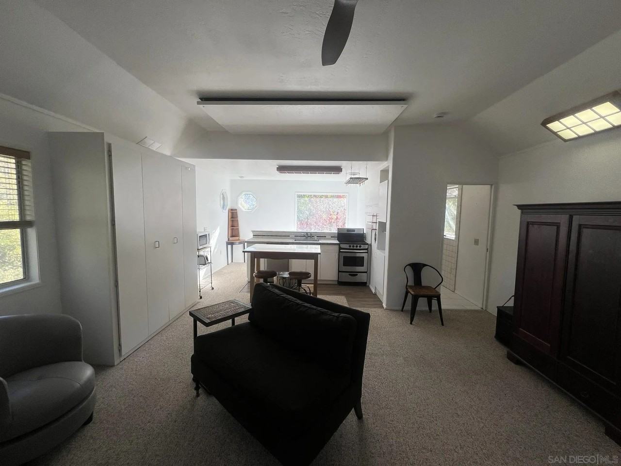 3870 Crescent Dr - Photo 7 of 15