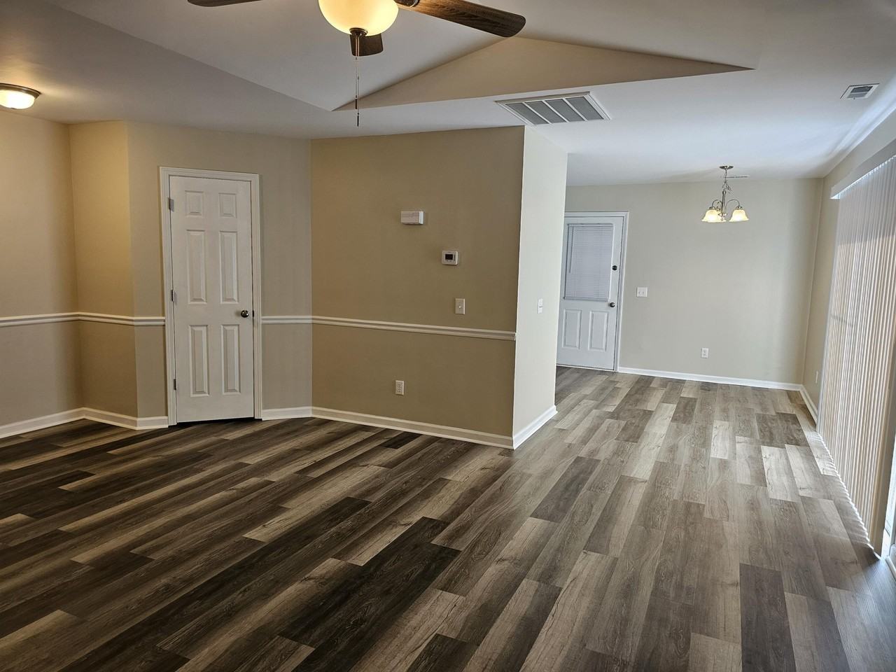 5080 Seymour Rd - Photo 4 of 23