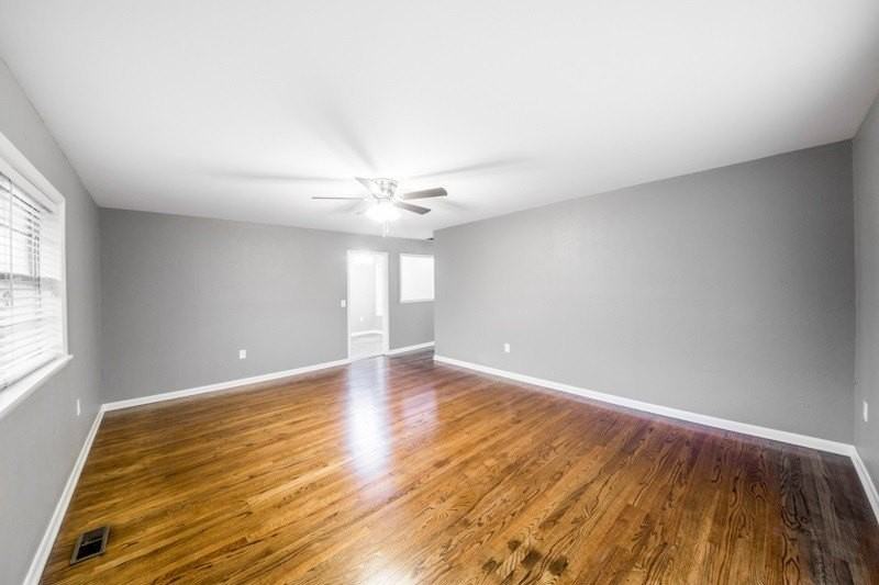 1023 E Virginia Ave - Photo 5 of 20