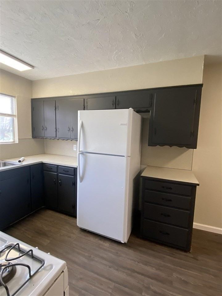 117 S Doty St - Photo 4 of 17