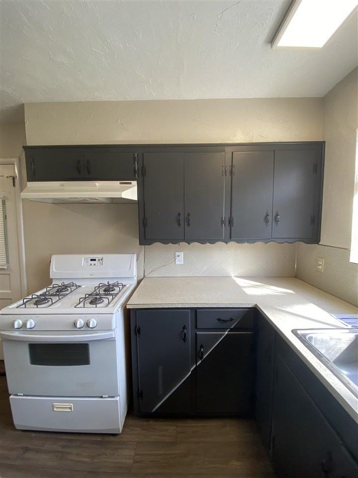 117 S Doty St - Photo 7 of 17