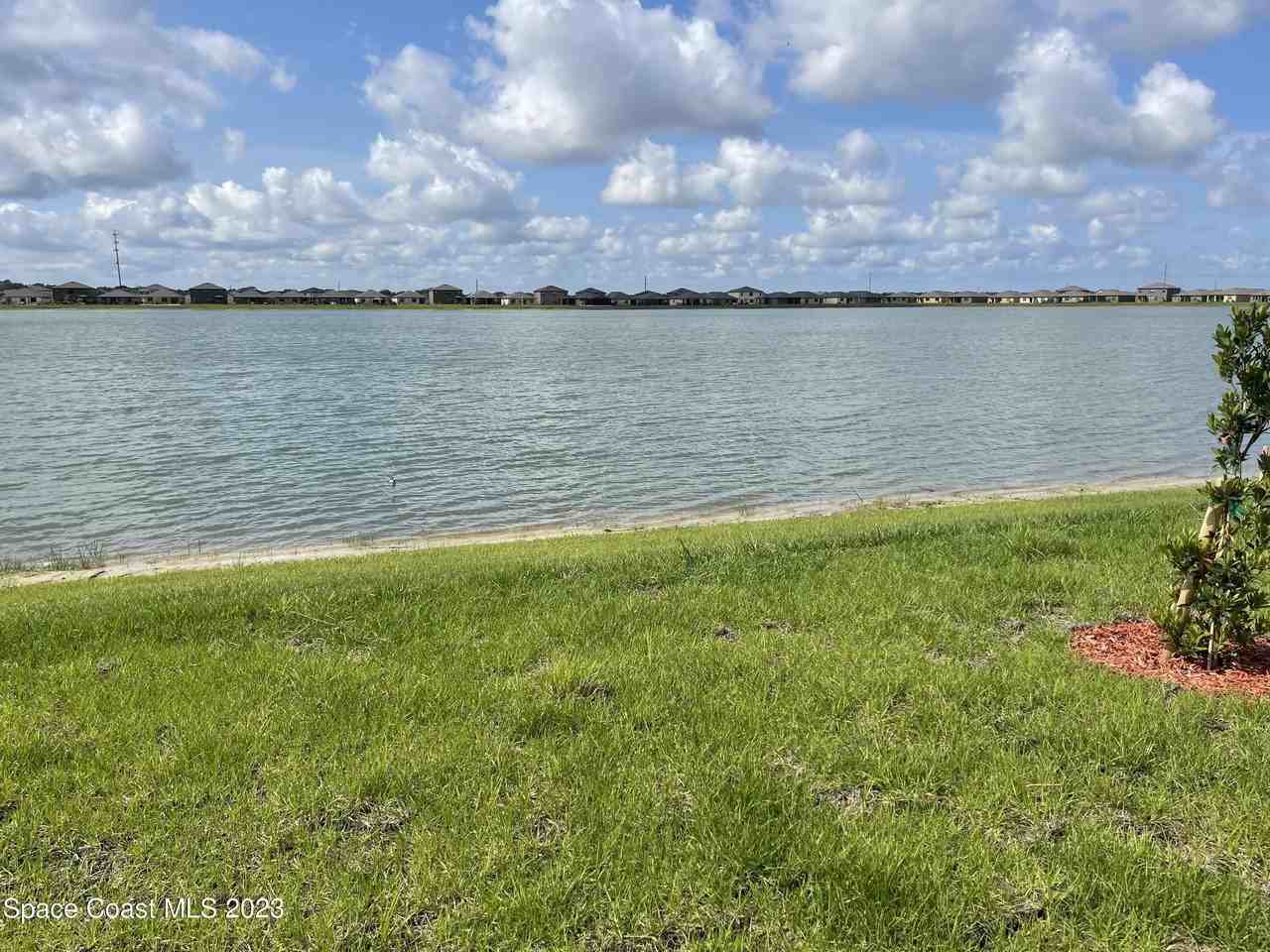 2194 Farmhouse Rd Se - Photo 2 of 15