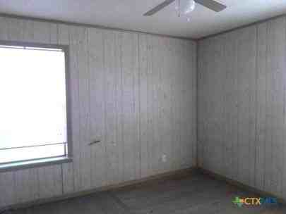 503 E Dean Ave - Photo 6 of 8