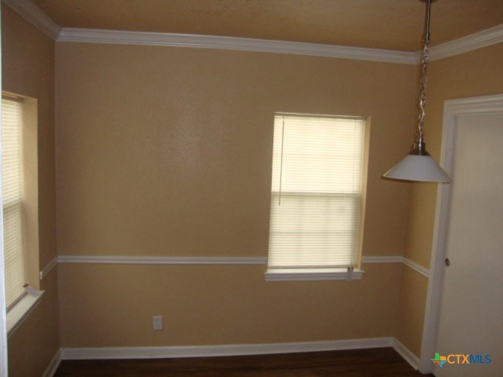 1813 Fairview Dr - Photo 6 of 15