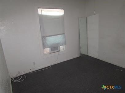 701 Stetson Ave - Photo 4 of 9