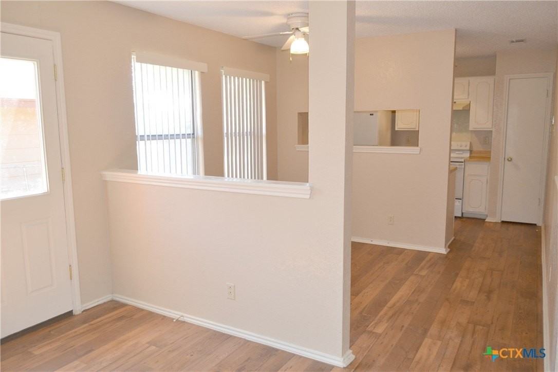 2111 Cimmaron Dr - Photo 4 of 10