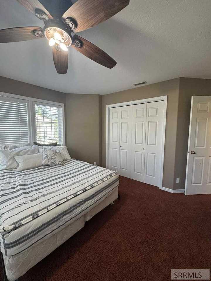 Summer Cir - Photo 3 of 35