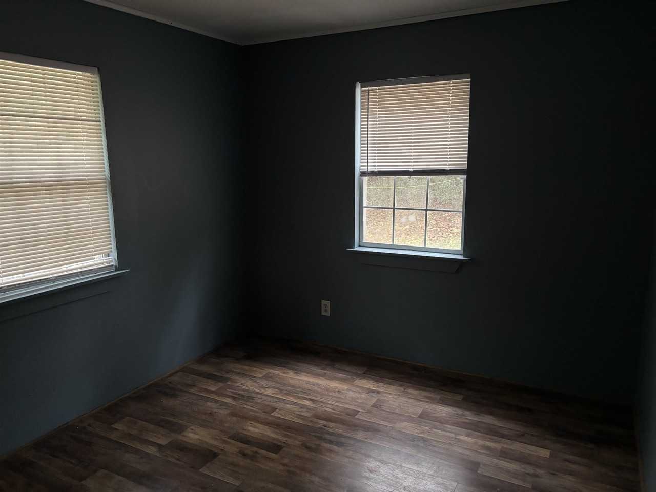 2406 Country Club Dr - Photo 3 of 12