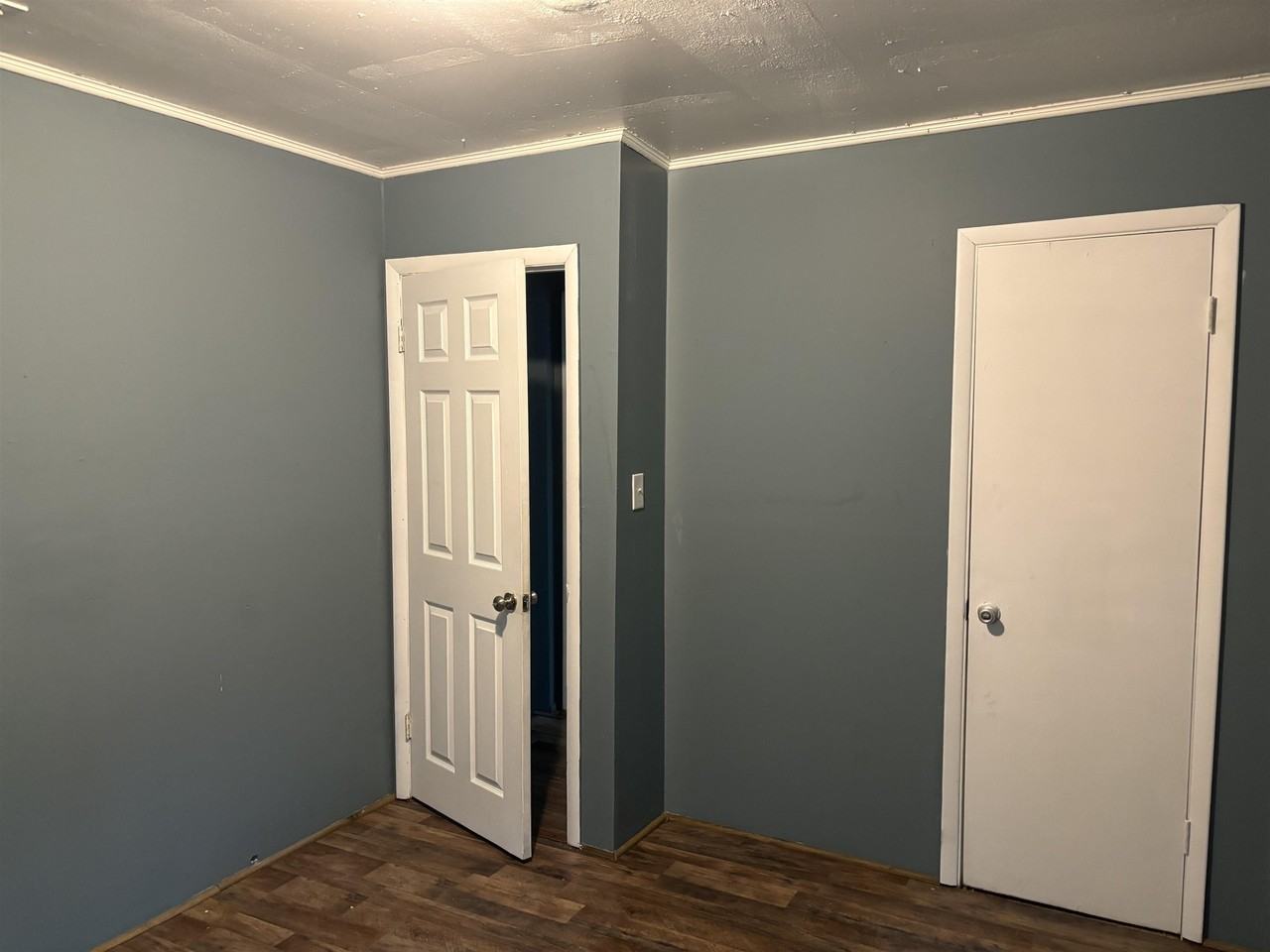 2406 Country Club Dr - Photo 6 of 12