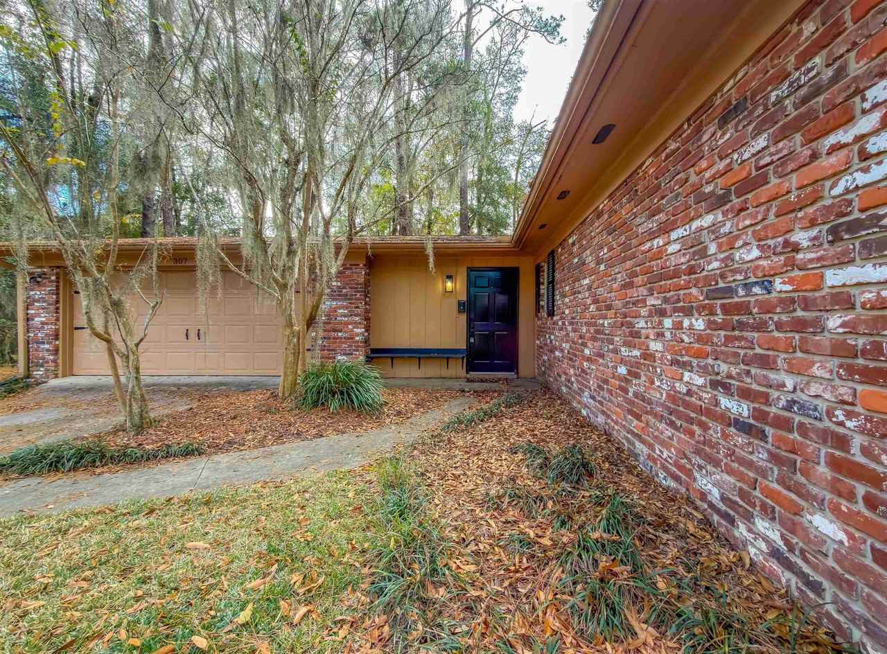 307 Sweetbriar Dr - Photo 3 of 24