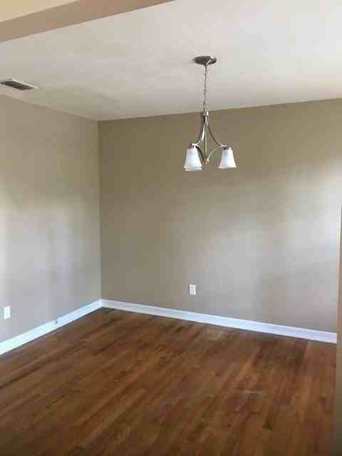 2306 W Tennessee St - Photo 4 of 17