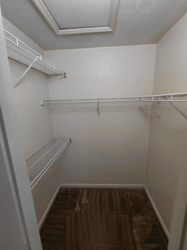 1557 Payne St - Photo 6 of 16