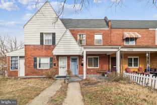 3318 Blaine St Ne - Photo 1 of 1