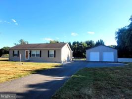 featured image of 124 Dickens Ln