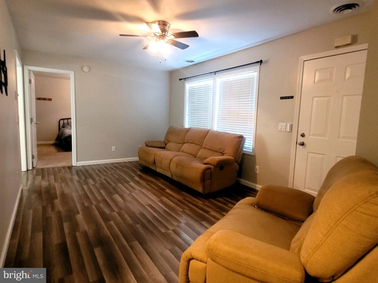 124 Dickens Ln - Photo 4 of 22