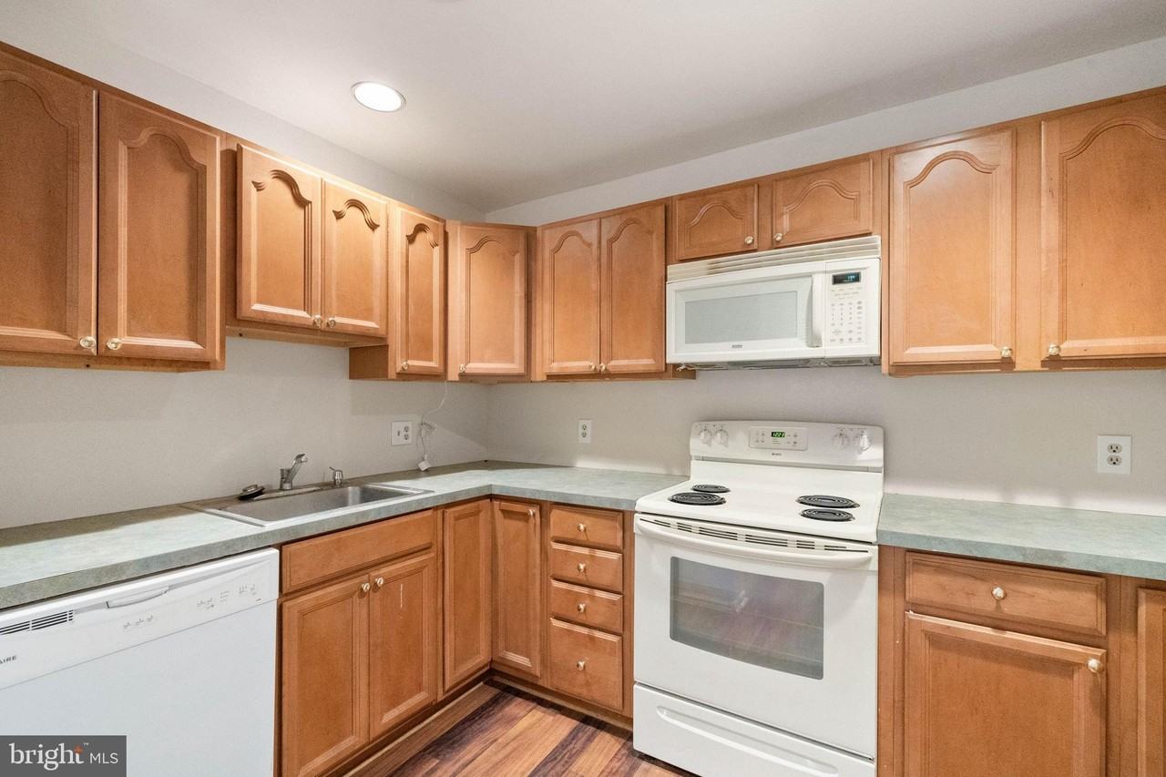 13 Trolley Sq Unit C #C - Photo 7 of 14