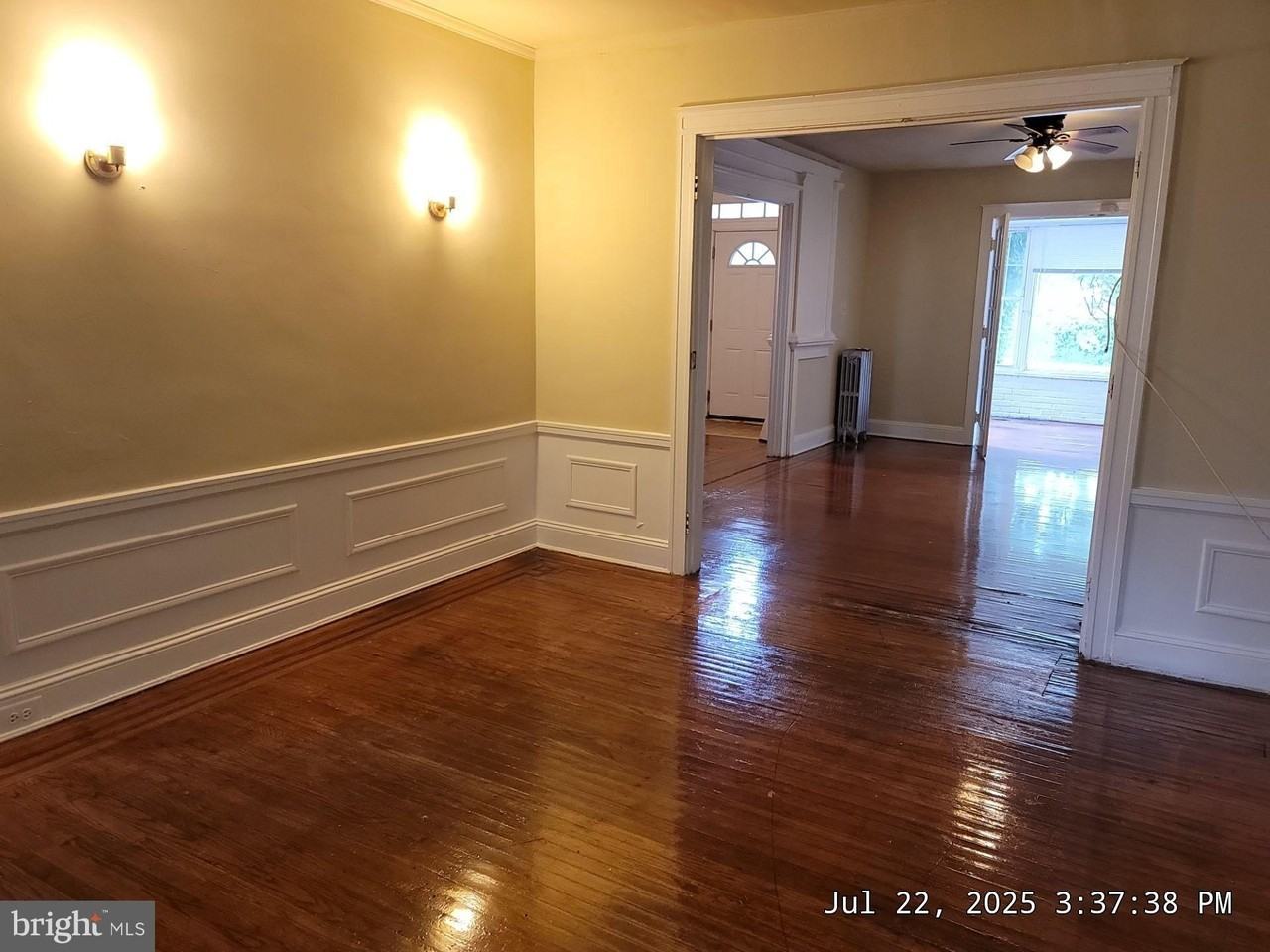 3222 Ellerslie Ave - Photo 2 of 14