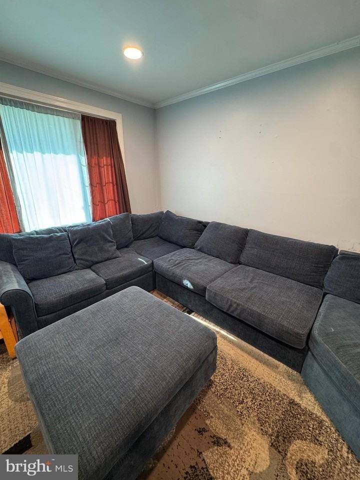 7408 Digby Rd Rm 3 #3 - Photo 5 of 7