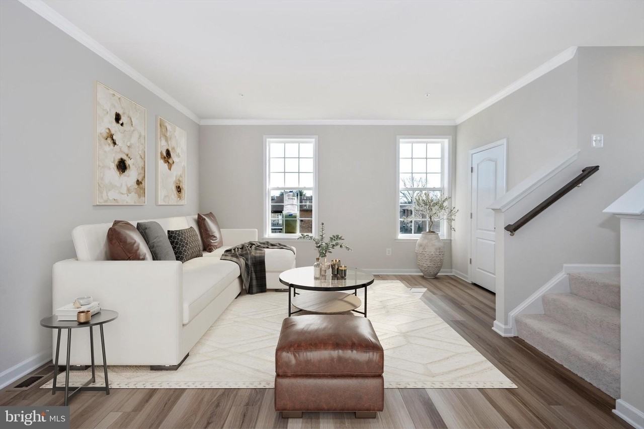 10 Chester Ct - Photo 5 of 50