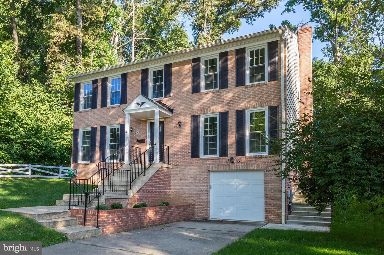 10541 Farnham Dr - Photo 5 of 50