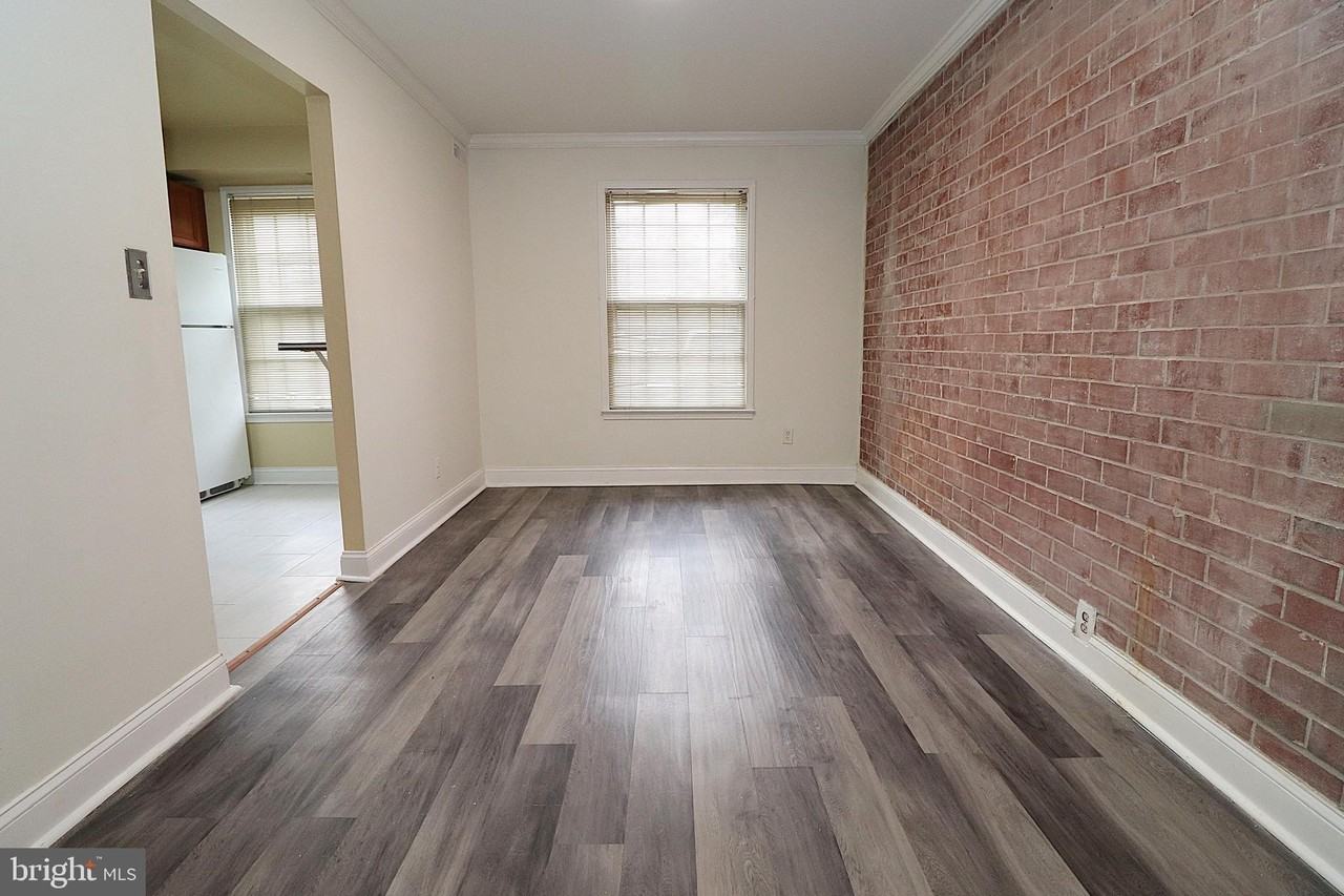 6010 Westchester Park Dr Apt T2 #T2 - Photo 5 of 23